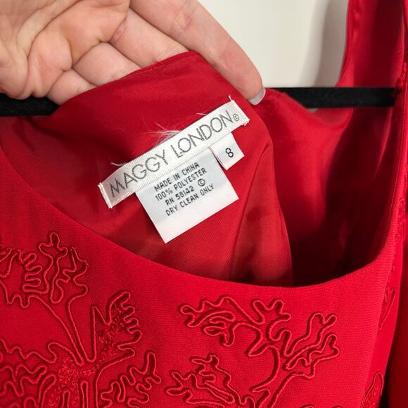 Maggy London Women's‎ Bright Bed embroidered sleeveless sheath dress size 8 - Picture 5 of 5